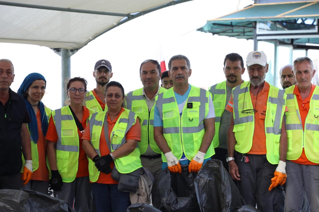 Gemlik sahil temizliği